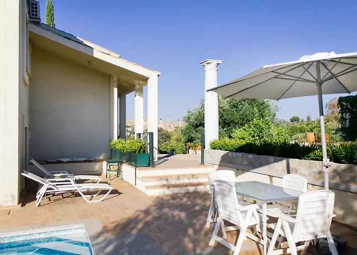 Casa Rural En Cigarral De Villamarta Toledo Con Piscina Privada Kır Evi *